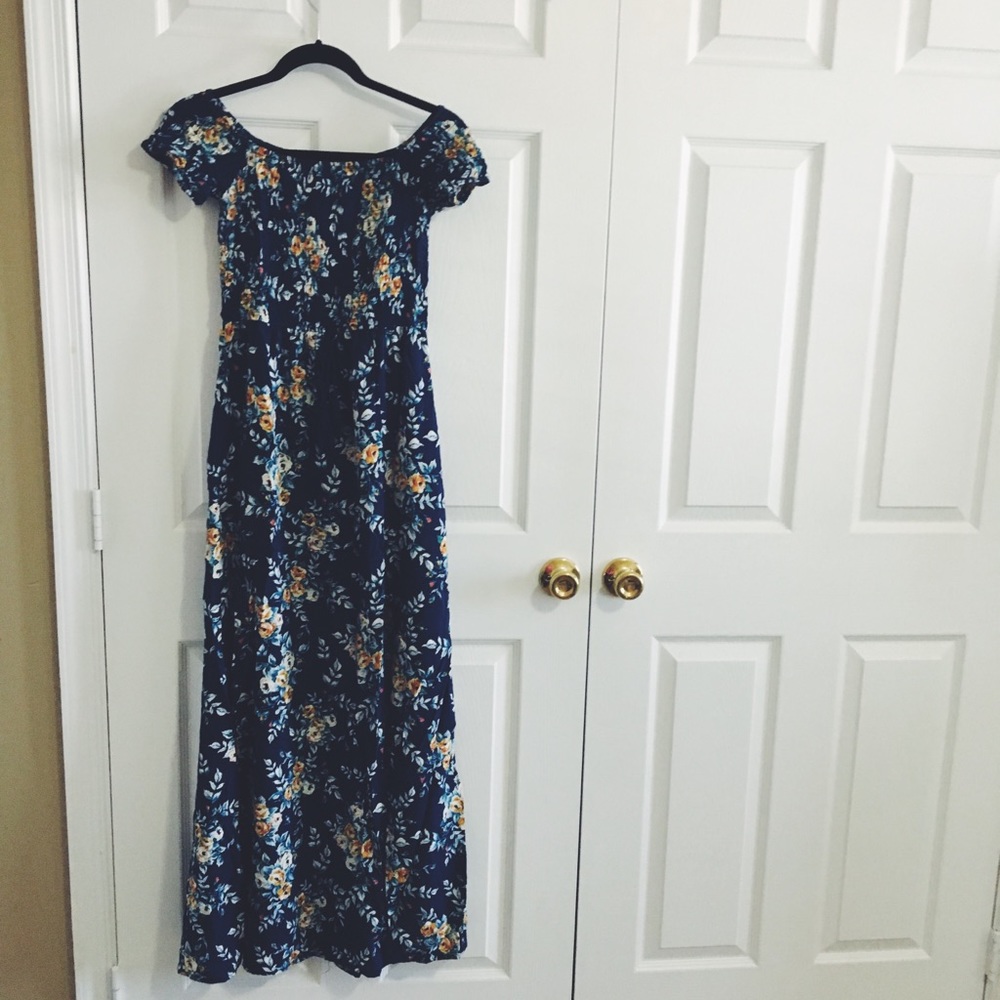 Blue Floral Off the Shoulder Maxi Dress ✨